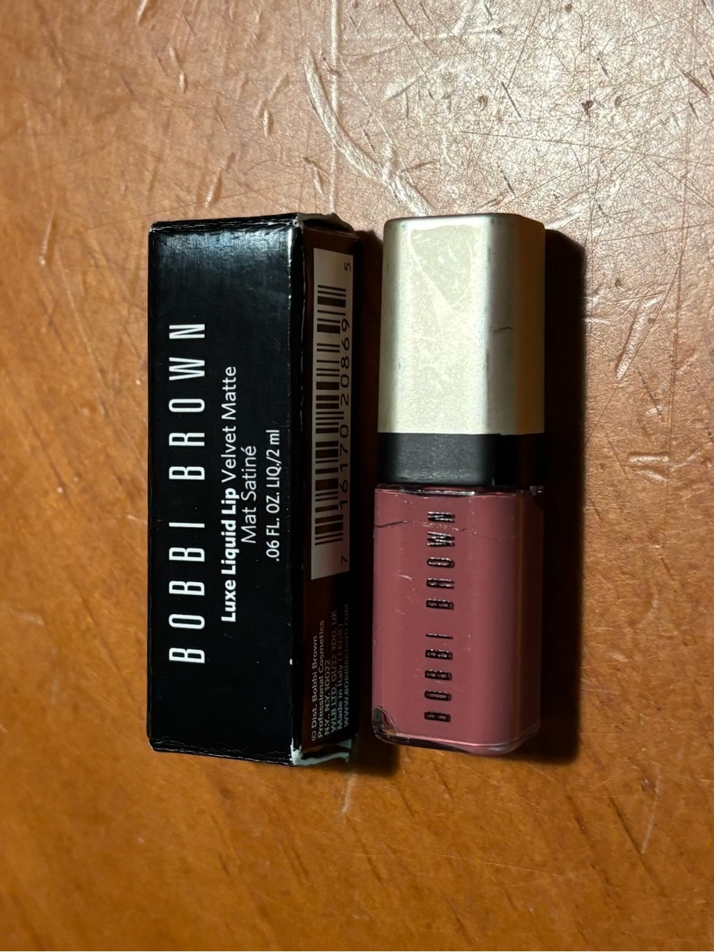 Bobbi Brown Luxe Liquid Lip Double Bare - Picture 8 of 10
